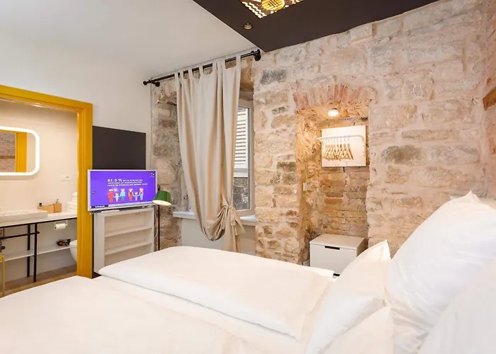 Gasthuis Luxury Bajamonti 4*