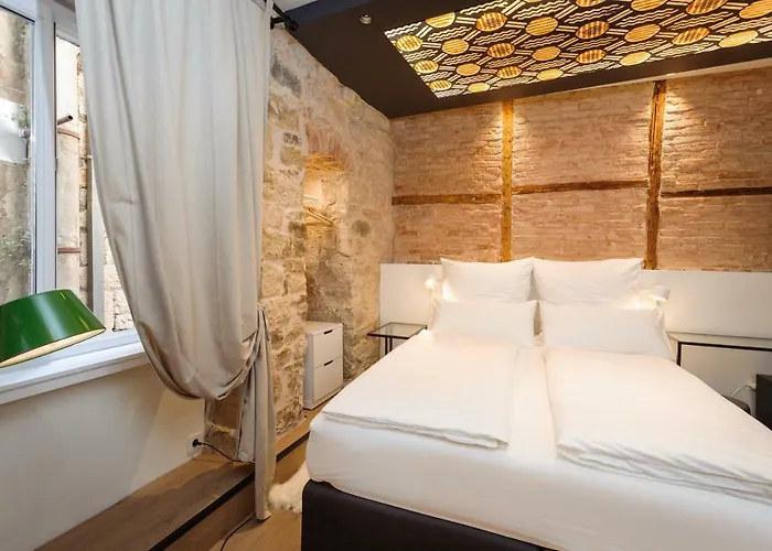 Gasthuis Luxury Bajamonti 4*