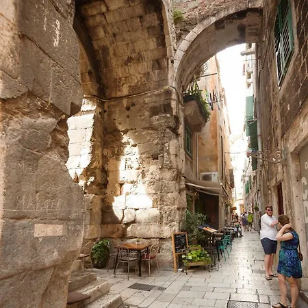 Pensión Luxury Bajamonti Split